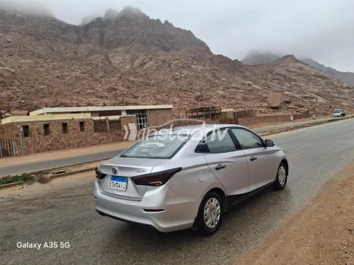 شانجان ألسفن 2022 فضي مستعملة للبيع - 2