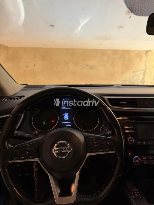 نيسان قشقاي 2019 أبيض مستعملة للبيع - 1