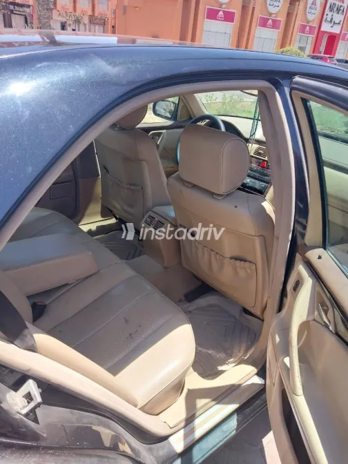 Mercedes E 200 2001 White Used for Sale - 9