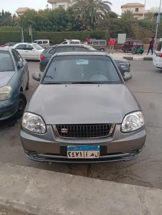 هيونداي فيرنا 2015 رمادي مستعملة للبيع