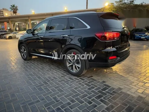 كيا سورينتو 2019 أسود مستعملة للبيع - 7