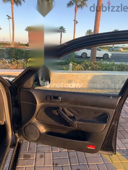 فولكس فاغن جولف 2003 أسود مستعملة للبيع - 8