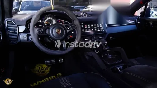 بورش كايين 2022 أبيض مستعملة للبيع - 4