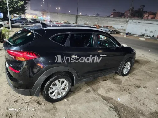 هيونداي توسان 2020 أسود مستعملة للبيع - 2