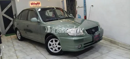 هيونداي فيرنا 2004 زيتي مستعملة للبيع - 2