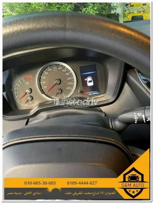 تويوتا كورولا 2022 أبيض مستعملة للبيع - 3