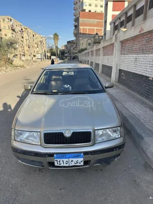 سكودا اوكتافيا A4 2006 برونزي مستعملة للبيع