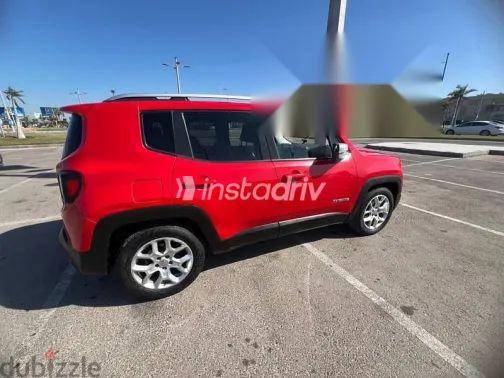 جيب رينيجيد 2016 أحمر مستعملة للبيع - 2
