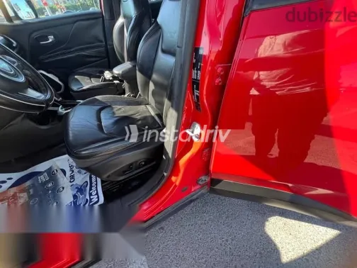 جيب رينيجيد 2016 أحمر مستعملة للبيع - 3