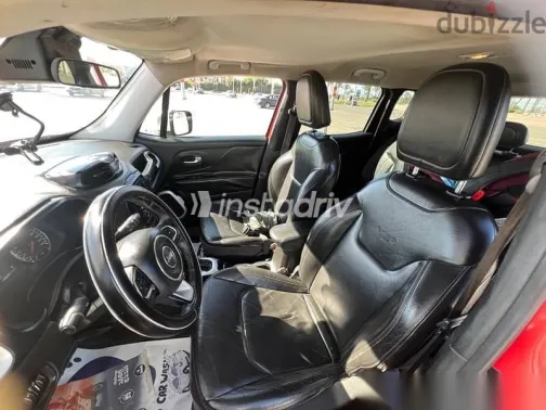 جيب رينيجيد 2016 أحمر مستعملة للبيع - 6