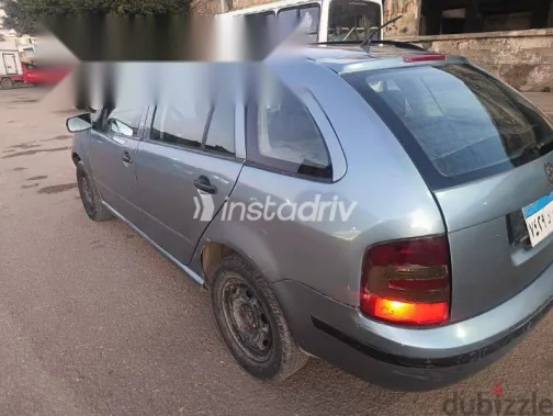 سكودا فابيا 2004 فضي مستعملة للبيع - 7