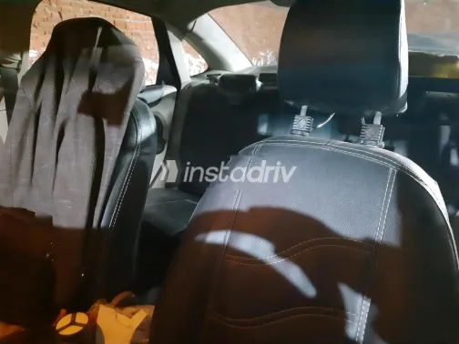 فورد فوكس 2006 أزرق غامق مستعملة للبيع - 4