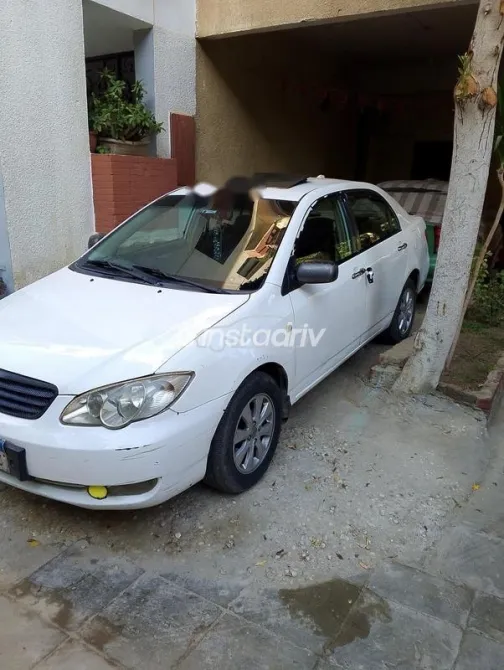 بى واى دى‬ F3 2012 أبيض مستعملة للبيع - 4