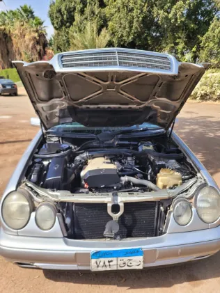 مرسيدس E 200 1999 أبيض مستعملة للبيع