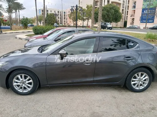 Mazda 3 2017 White Used for Sale - 3