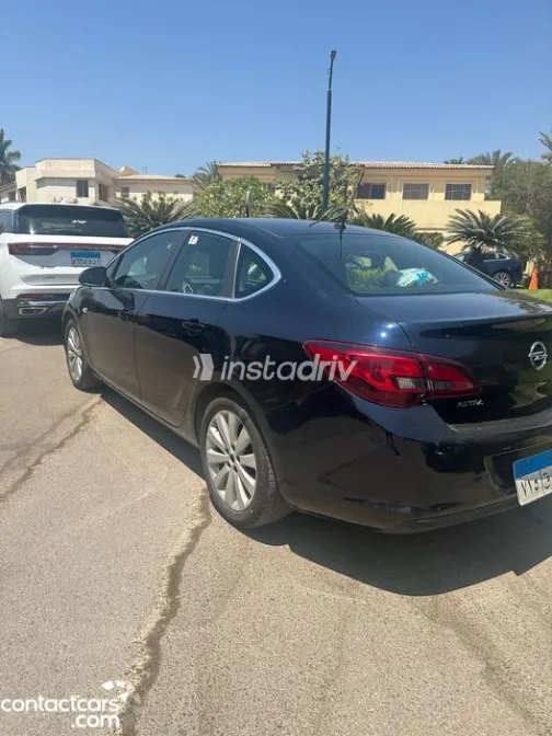 Opel Astra 2018 White Used for Sale - 6