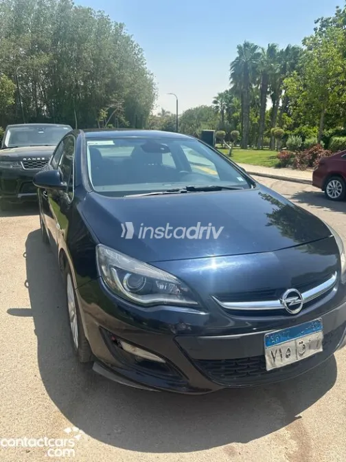 Opel Astra 2018 White Used for Sale - 8