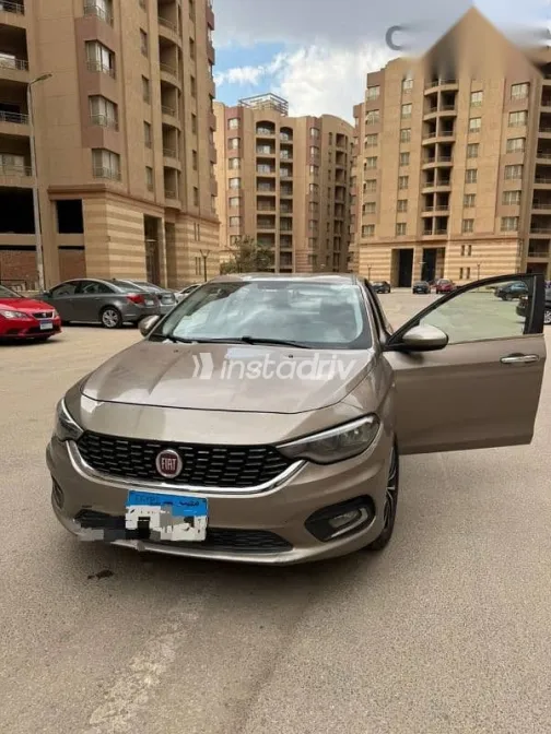 فيات تيبو 2020 ذهبي مستعملة للبيع - 2