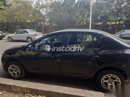 رينو لوجان 2018 أسود مستعملة للبيع - 2