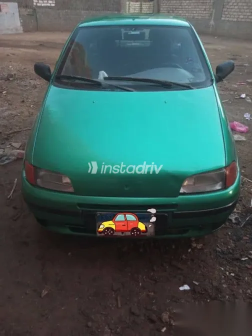 فيات بونتو 1995 أخضر مستعملة للبيع - 6