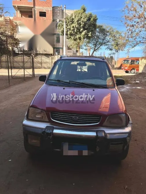 دايهاتسو فيروزا 2000 أحمر مستعملة للبيع - 2