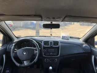 رينو لوجان 2015 ذهبي مستعملة للبيع