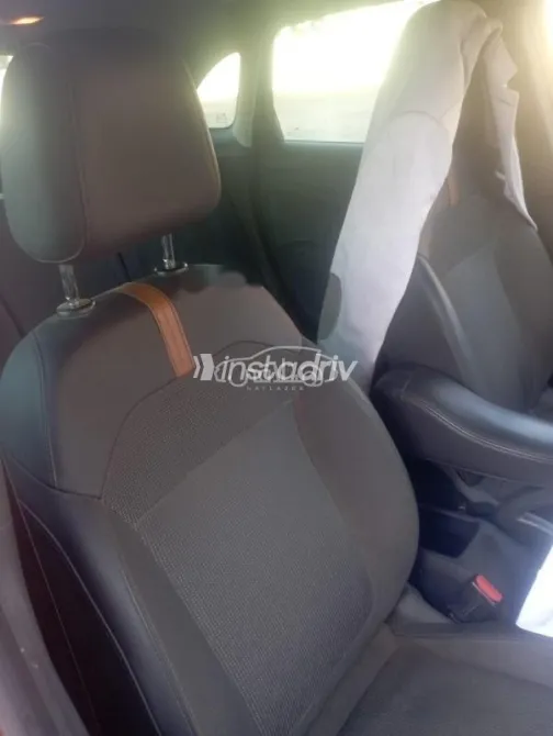 اوبل كروس لاند 2022 أحمر غامق مستعملة للبيع - 5