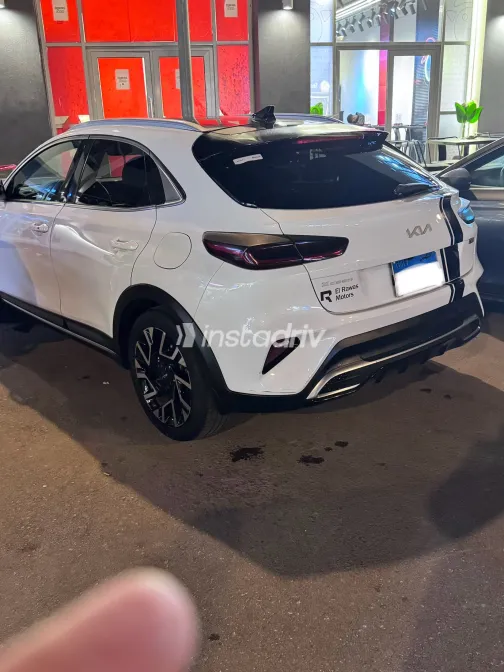 كيا اكسيد 2024 أبيض مستعملة للبيع - 7