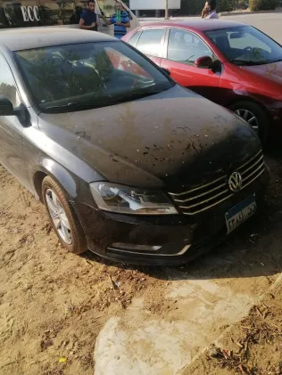 فولكس فاغن باسات 2014 أبيض مستعملة للبيع