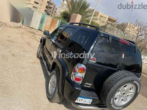 Jeep Liberty 2004 Black Used for Sale - 5