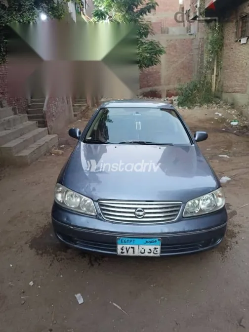 نيسان صنى 2007 فضي مستعملة للبيع - 4