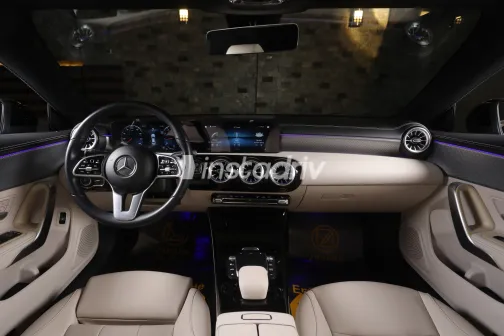 مرسيدس CLA 200 2022 أبيض مستعملة للبيع - 2