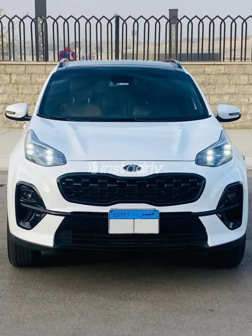 Kia Sportage 2022 White Used for Sale - 4