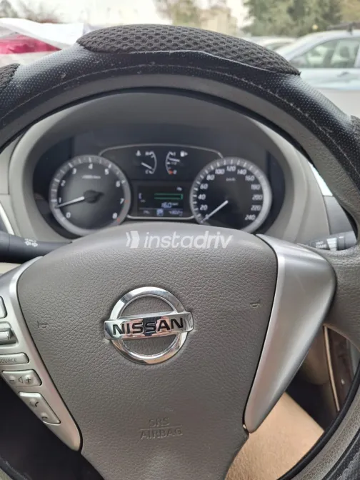 نيسان سنترا 2024 أسود مستعملة للبيع - 3