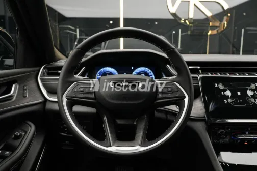 جيب جراند شيروكي 2025 أبيض مستعملة للبيع - 5