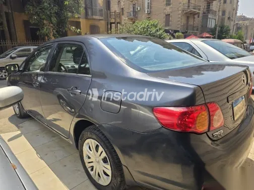 تويوتا كورولا 2009 رمادي مستعملة للبيع - 4