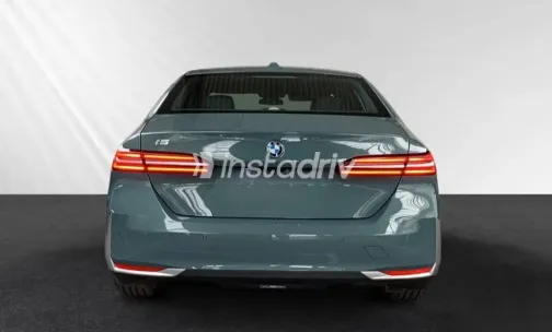 بي ام دبليو I5 2024 أخضر مستعملة للبيع - 4