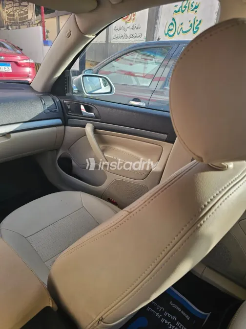 سكودا اوكتافيا A5 2008 أبيض مستعملة للبيع - 4