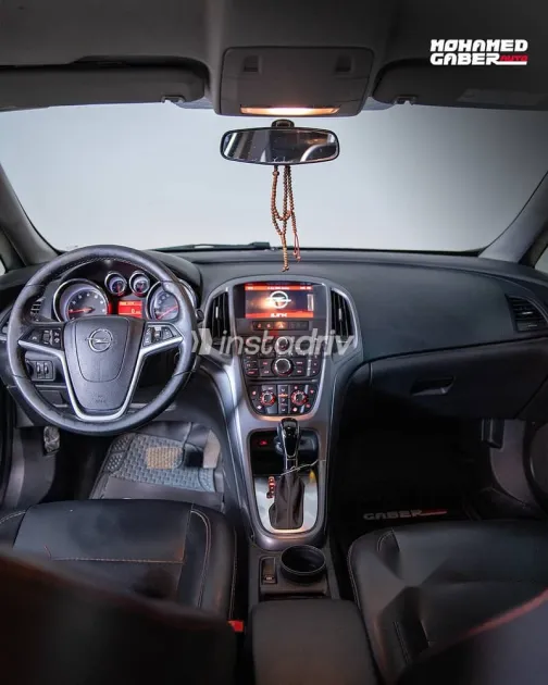 اوبل أسترا 2020 رمادي مستعملة للبيع - 4