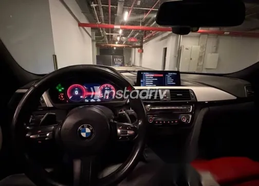 بي ام دبليو 340 2018 أزرق غامق مستعملة للبيع - 3