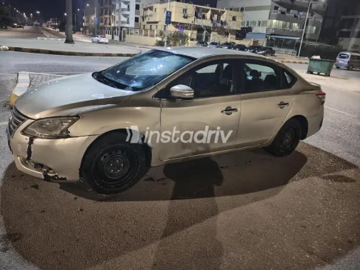 Nissan Sentra 2018 White Used for Sale - 2