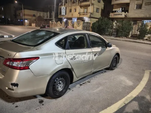 Nissan Sentra 2018 White Used for Sale - 4