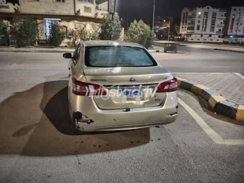 Nissan Sentra 2018 White Used for Sale - 5