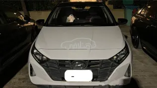 هيونداي I20 2021 أبيض مستعملة للبيع