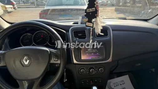 رينو سانديرو  ( ستيب  واى ) 2016 فضي مستعملة للبيع - 4