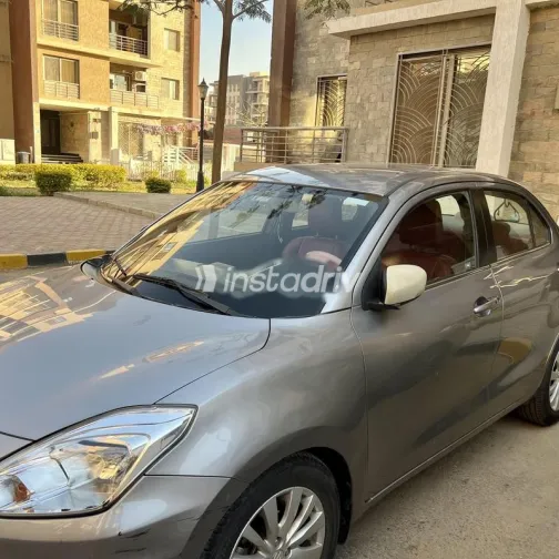 Suzuki Swift Dzire 2022 Silver Used for Sale - 3