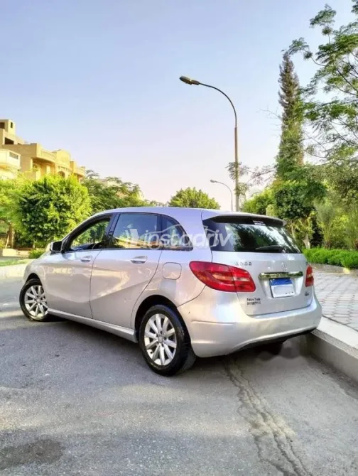 مرسيدس B 200 2013 فضي مستعملة للبيع - 5