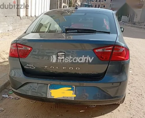 Seat Toledo 2019 Gray Used for Sale - 2