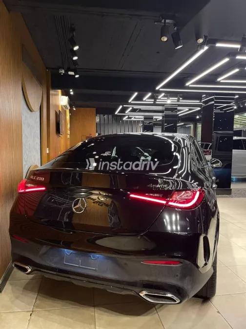 مرسيدس GLC 200 2026 أسود جديدة للبيع - 2