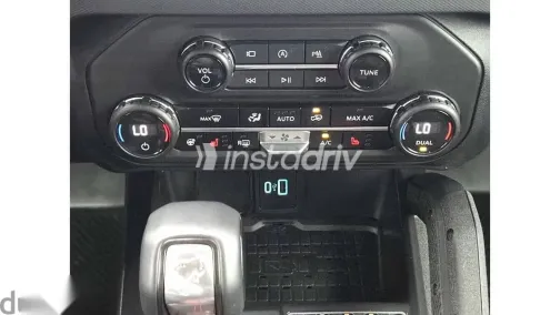 Ford Bronco 2024 Green Used for Sale - 10